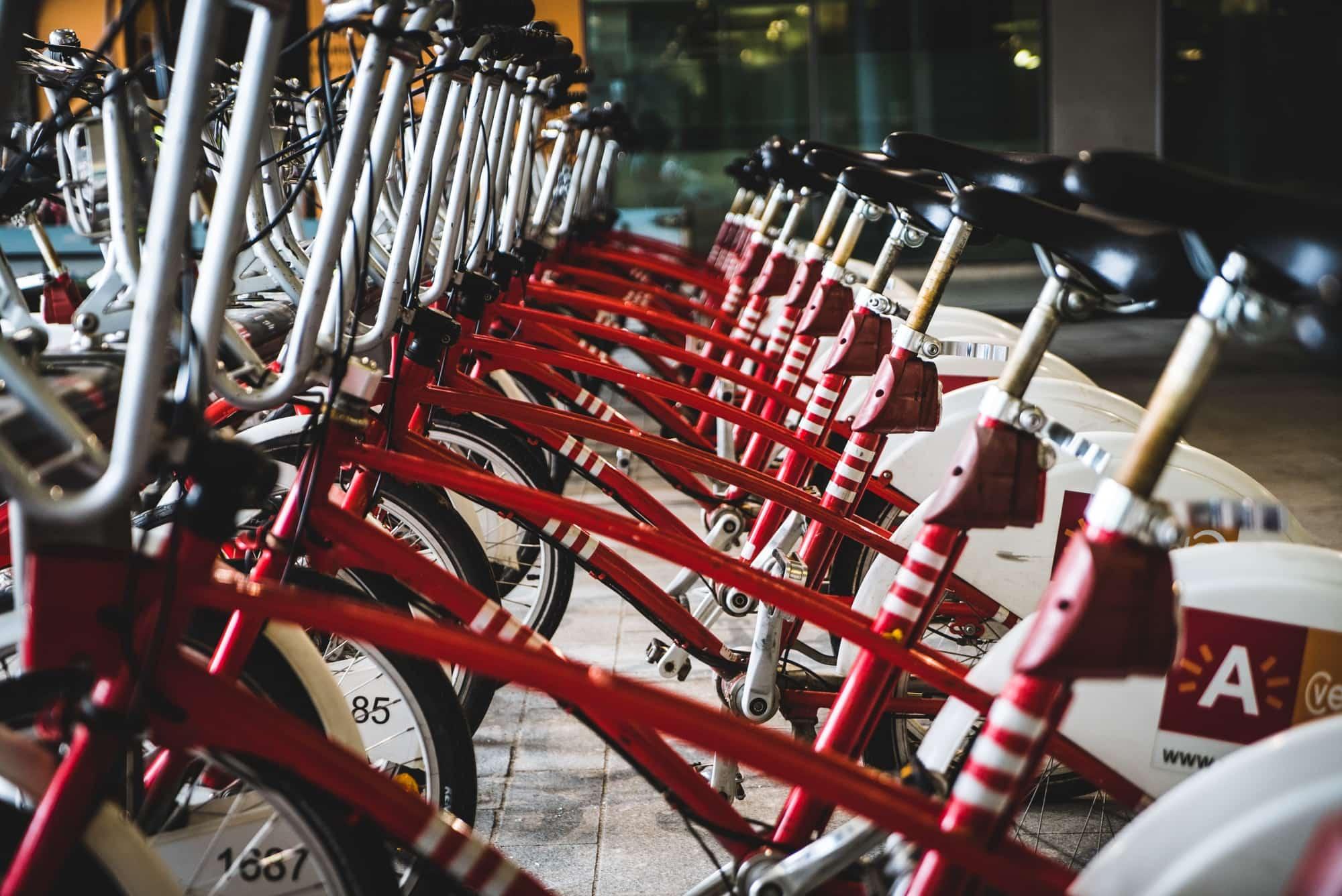68b99be1a48c923570cf6861_deelmobiliteit - deelfietsen