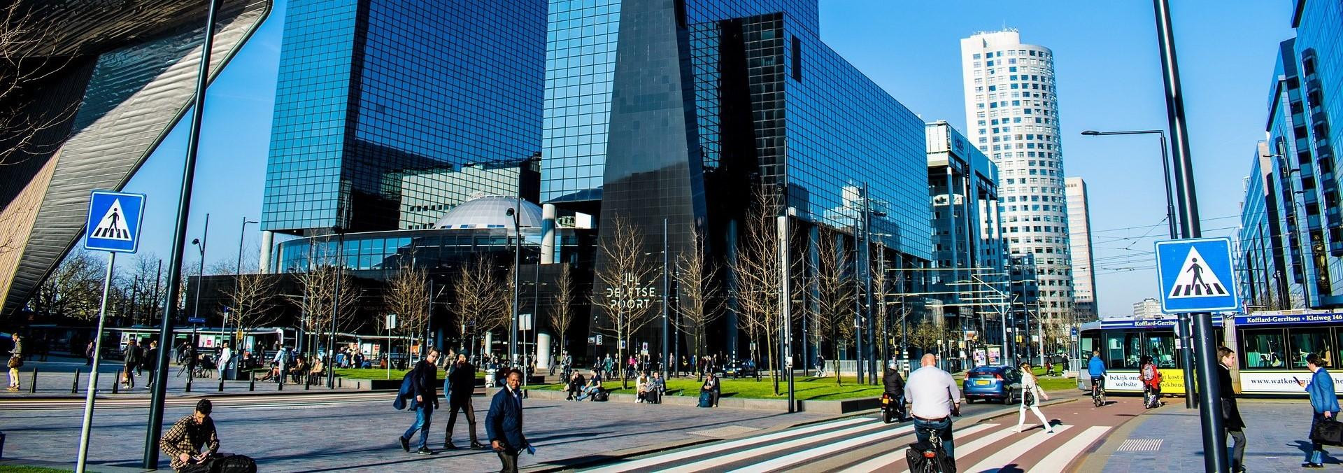 652e97f77c147b1f5effdc15_rotterdam-2183398_1920