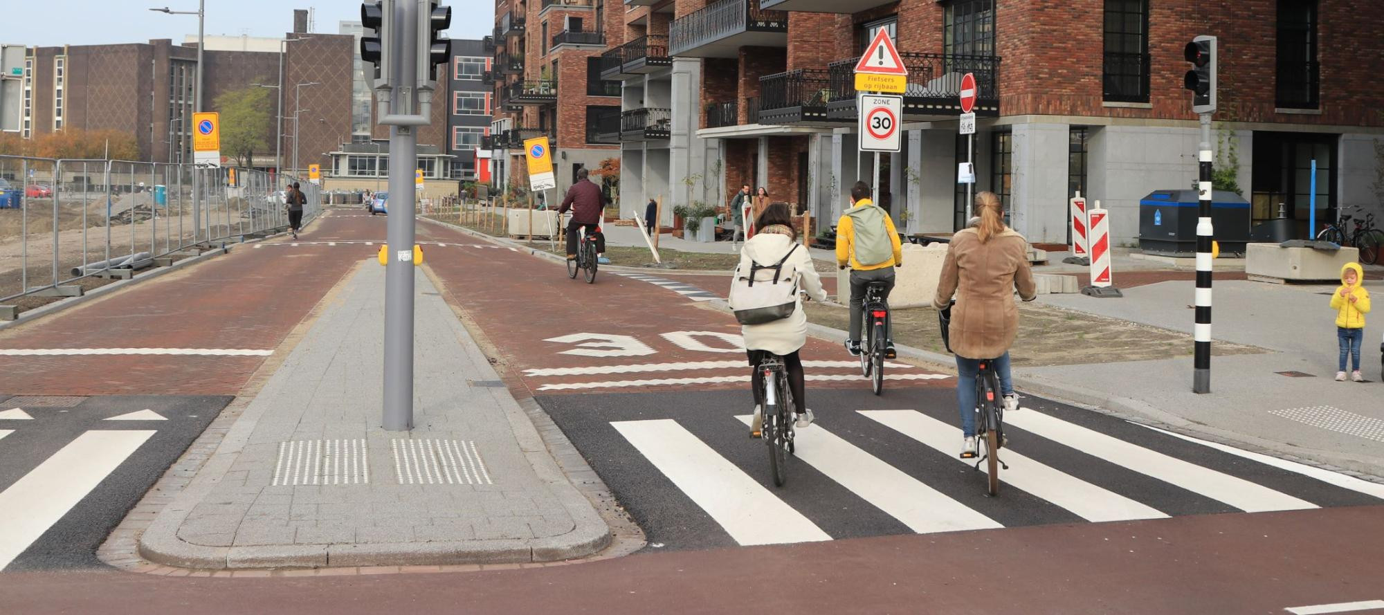 61b8e2399fa87ec834b58d2b_rotterdam - 30km - 50 naar 30 - verkeer 2