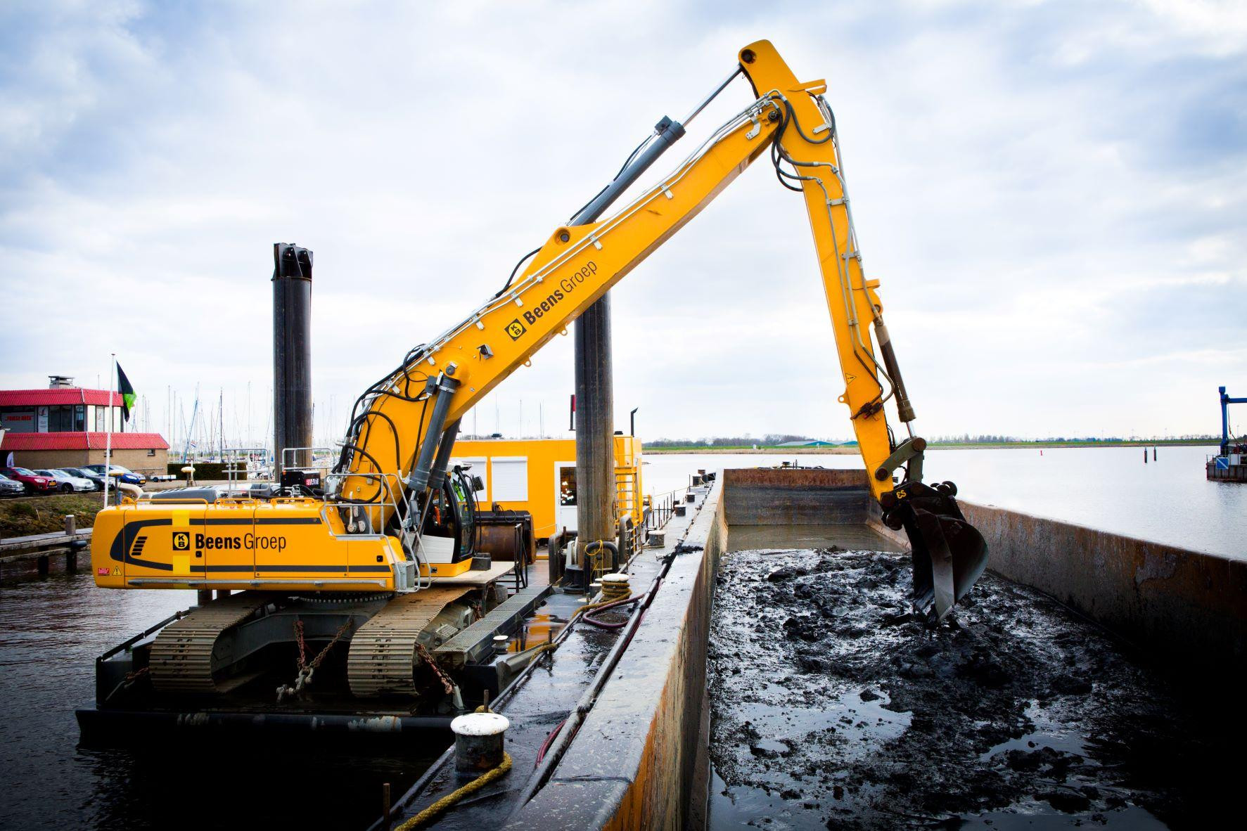 633ff58c94b27ec8e598758c_baggeren loosdrechtse plassen 11