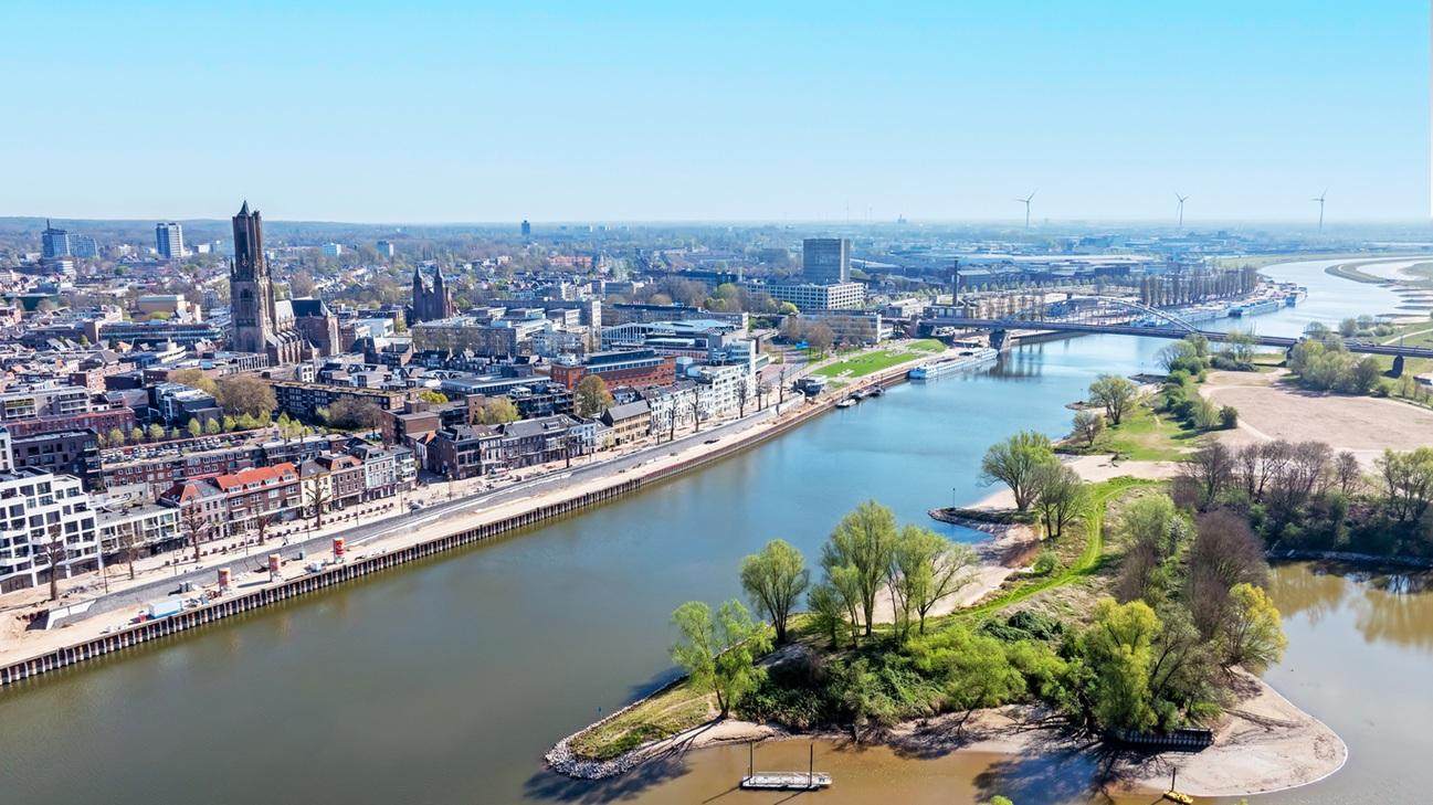 6981b3d7dd67bb1d36a4ae87_Arnhem-1