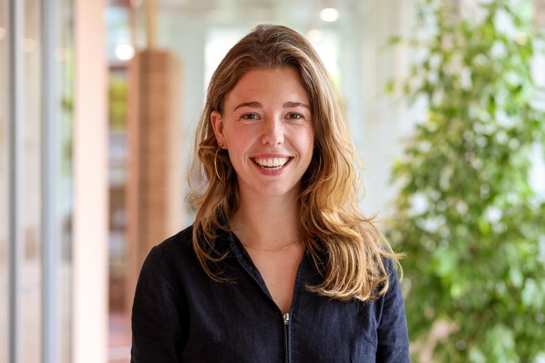 695b942abe3771f17d3b8939_Sophie-Bakker