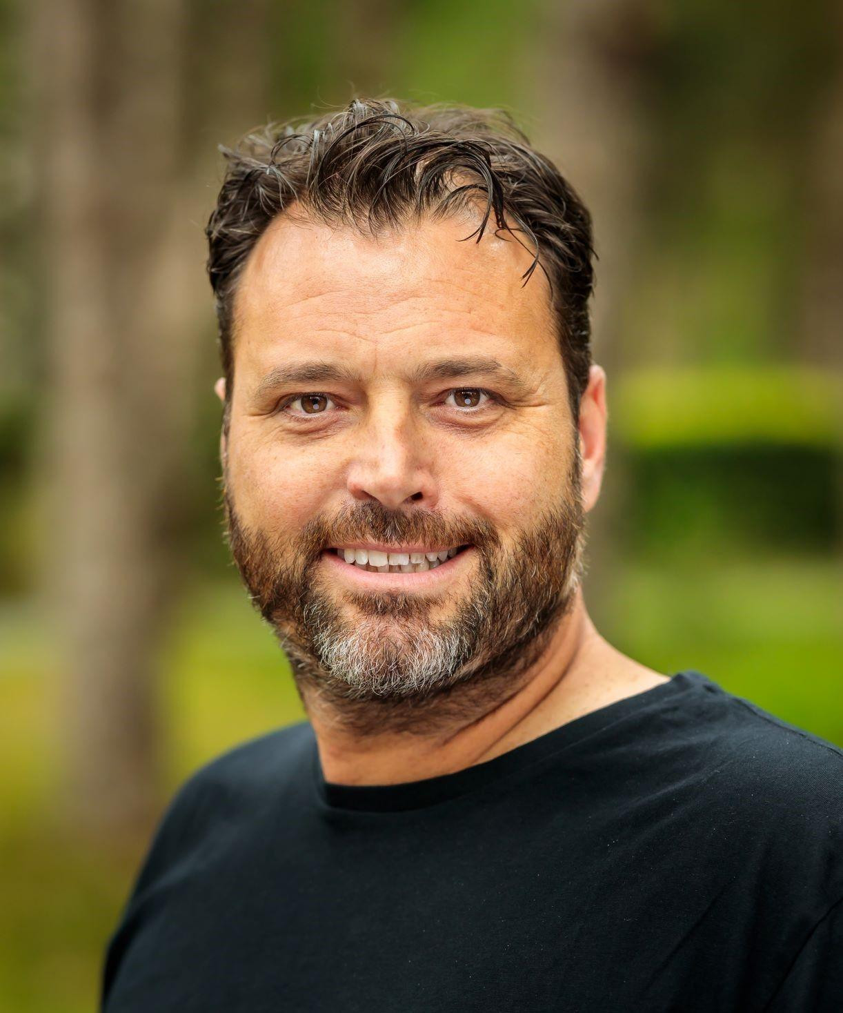 615c6b376e5c2b09c5a24227_Bart H website (2)