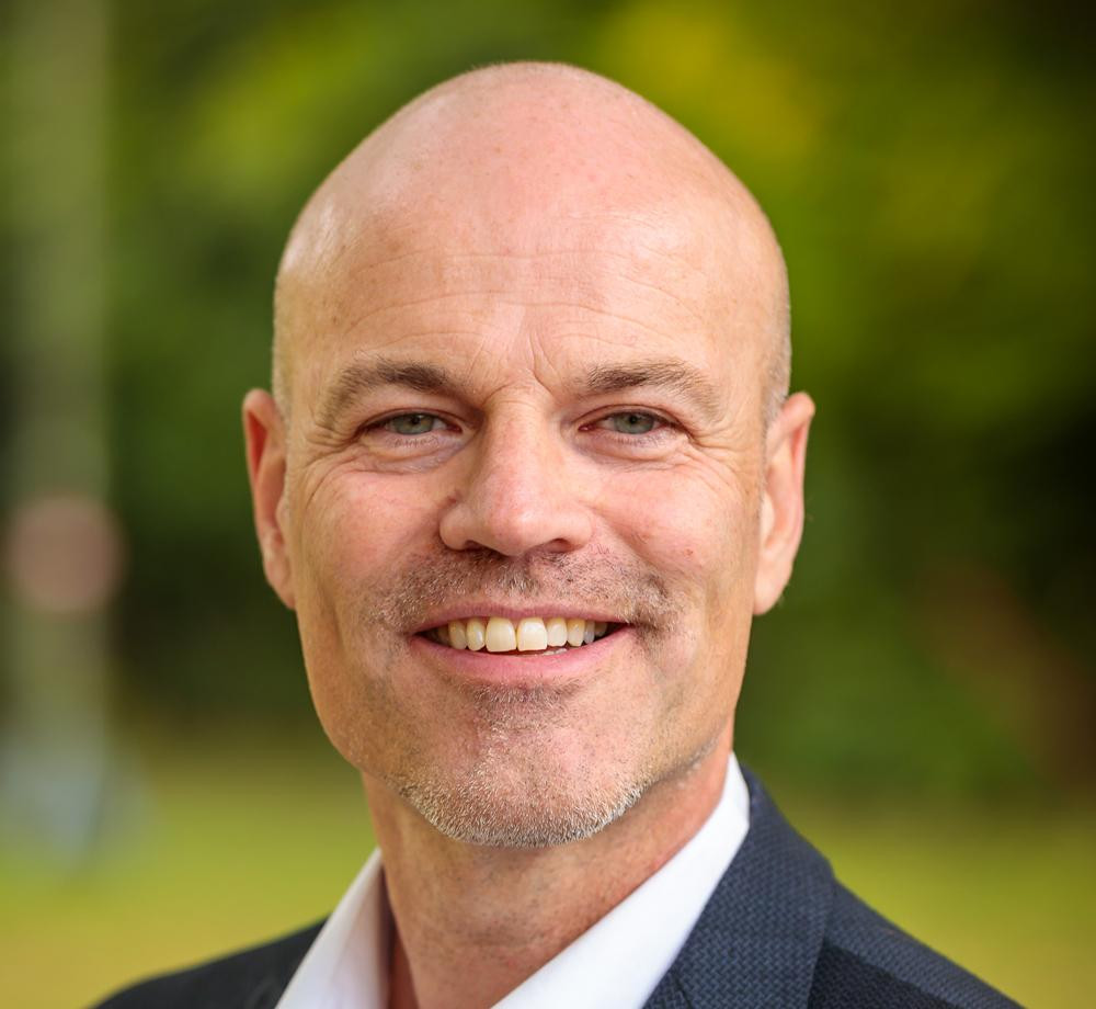 5c2a04c89d05690f284015c5_Profielfoto_Erwin_Hemmelder