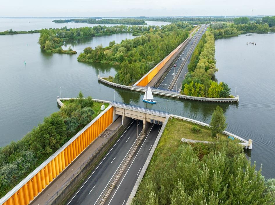 6928460790e9f5659f12ed1a_sia-foto